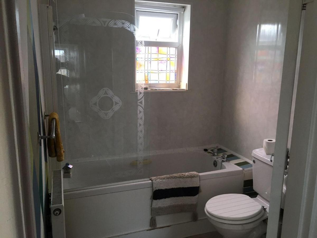 Wonderfully Cosy 3Bd Home In The Heart Of Cornwall سانت أوستيل المظهر الخارجي الصورة